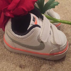 NWOT Nike Infant shoes!